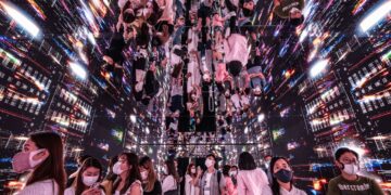 Ruler of the Metaverse: Blockchain or Big Tech?