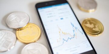 8 Altcoins to Watch in 2022 As Bitcoin, Ethereum Rebound