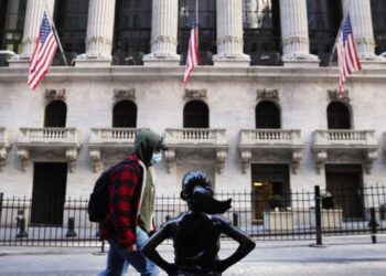 Bitcoin, Altcoins Regain Ground After Early Weekend Spiral; Trading Volume Levels Off After an Intense Saturday