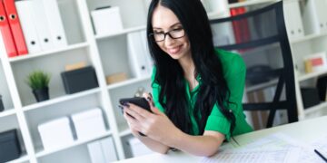 2 Top Cryptocurrencies to Buy Right Now and Hold for the Next Decade