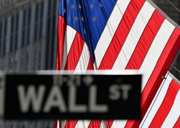 Stock Market Today: Tech Stocks Recover, Bond Yields Rise, Bitcoin Slides