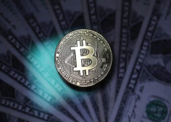 Legendary Billionaire Investor Reveals Huge Bitcoin Bet As The Price Of Ethereum, BNB, Solana, Cardano And XRP Suddenly Soar