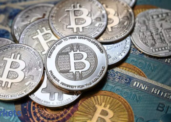 Top cryptocurrency prices today: Bitcoin dips below $40,000, other altcoins bleed