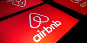 Airbnb Twitter poll indicates users want cryptocurrency payment options this year