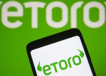 a Review of How I Lost $10 on EToro