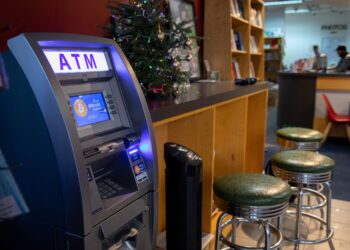 Cryptocurrency, despite exploding interest, shows no signs of replacing cash