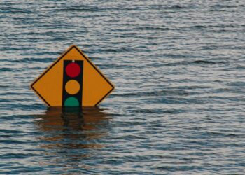 Here’s why a full recovery for AAVE could take time despite bullish divergence