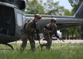 Service Chiefs Warn Congress: Full-Year Stopgap Spending Will Disrupt PCSs, Bonuses, Training