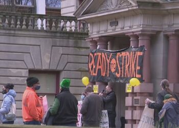 ‘Ripple effect’ expected if Portland city workers strike