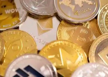 Bitcoin hits two-week high; Ethern, Dogecoin trade in green too