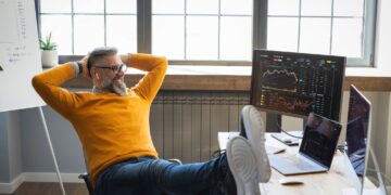 2 Top Cryptocurrencies to Buy for the Long Haul