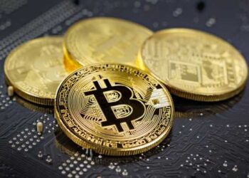 Bitcoin and Ripple Find Bottom? Elliott Wave Analysis