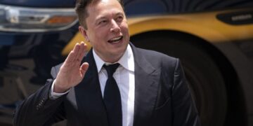 Dogecoin spikes after Elon Musk tweets he will not sell his cryptocurrency holdings