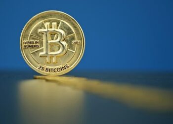 Such Speed, Much Wow! AMC Begins Accepting Dogecoin And Shiba Inu A Week Ahead Of Schedule By Benzinga