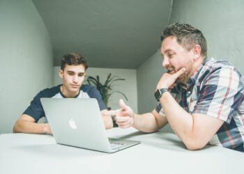 HUH Let the Dogs Out – HUH Token (HUH) vs Dogecoin (DOGE) vs Shiba Inu (SHIB)