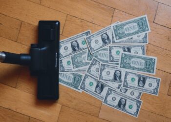 Decoding MakerDAO’s performance and what investors can do