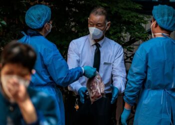 Chinese Stockpile Food as Covid-19 Concerns Ripple Out From Shanghai