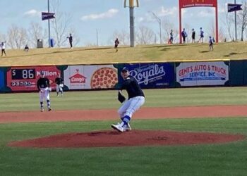 Nick Ripple tosses three-hitter as Papillion-La Vista South downs Papio | NE Prep Zone