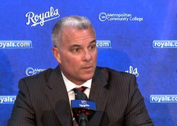 Dayton Moore honored with 2022 Ripple of Kindness Award