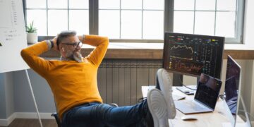 2 Top Cryptocurrencies to Buy and Hold Forever