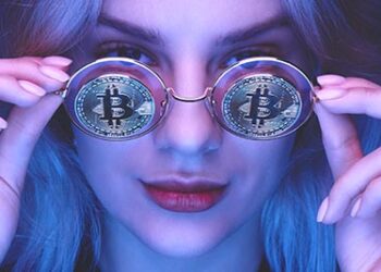 How has the fashion industry of Los Angeles got affected by bitcoin?