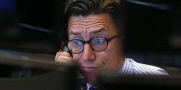 So What’s Up With Bitcoin Spinoff Litecoin Nosediving Today? By Benzinga