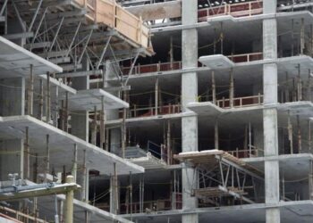 ‘The ripple effect is huge’: Concrete strike in Metro Vancouver threatens construction industry