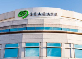 Cloud slowdown could ripple through to Seagate and other hard disk drive makers
