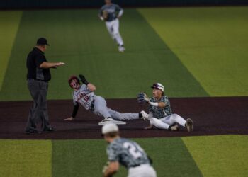 Austin Lake Travis forces third game against Reagan in Region IV-6A baseball final