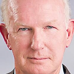 Cryptocurrency clouded in mist, financial risks