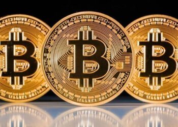 Bitcoin And Other Altcoins Gain For Second Week; Major Cryptos Face Pressure Now