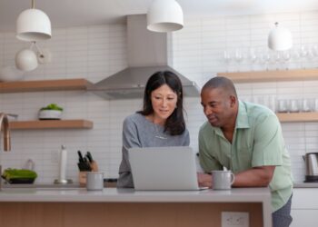 Crypto Investors: How to Find Out if You Owe Taxes on Your Cryptocurrency