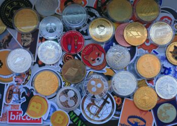 Top Ten Altcoins Under $1, Cardano, Ripple, Sihba Inu, And More