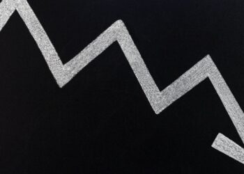 Crypto Can’t Shake the Correlation Narrative; BTC, ETH Sink but Meme Coins Rise