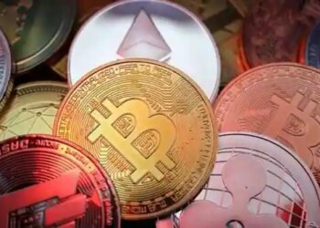 Bitcoin falls below $20,000, ether, dogecoin, other crypto prices today also plunge; Litecoin surges