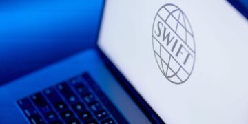 Blockchain Technology Could Make SWIFT Data Flow Faster