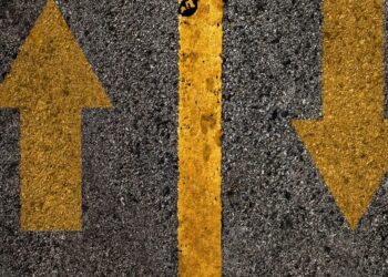 Chilliz, Cosmos and EOS Tokens the Best Crypto Performers in August in Bear Market