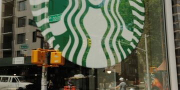 Apple, Roku, Starbucks and Why Jim Cramer Says Stay Away From Dogecoin By Benzinga