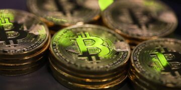 Bitcoin falls after the jobs report, but crypto prices are showing relative stability