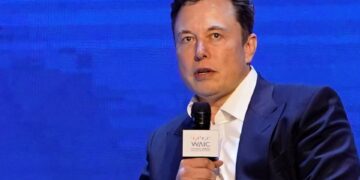 Elon Musk says a global recession could last until the spring of 2024