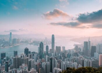 Chainlink (LINK) Price Prediction 2025-2030: Can LINK reach $200 by 2025?