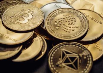 Crypto Market Daily Highlights – BNB Leads Bullish Top Ten Session