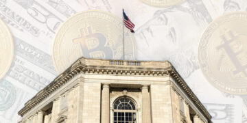 Senator Lummis ‘comfortable’ including Bitcoin in retirement funds amid bear market