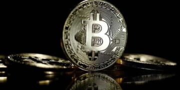 Crypto market cap rises above $1 trillion first time since November