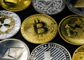 Market Rises, Lifted By Gains In Bitcoin (BTC), Ethereum (ETH) & Other Cryptos