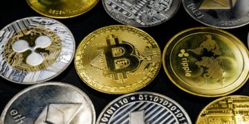 Market Rises, Lifted By Gains In Bitcoin (BTC), Ethereum (ETH) & Other Cryptos