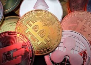 Bitcoin trades above $17,000; Shiba Inu surges 6%. Check cryptocurrency prices today